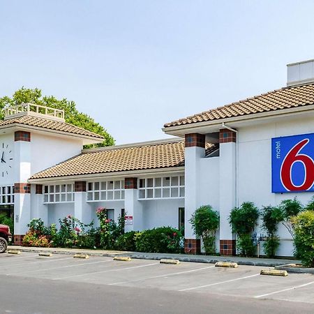 Motel 6 Oakdale, Ca Екстериор снимка