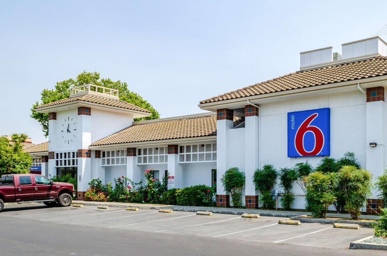 Motel 6 Oakdale, Ca Екстериор снимка