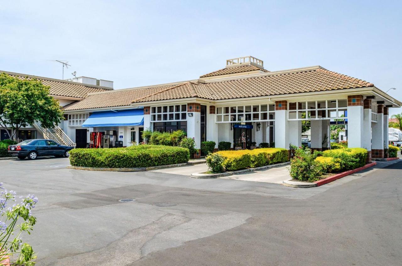 Motel 6 Oakdale, Ca Екстериор снимка