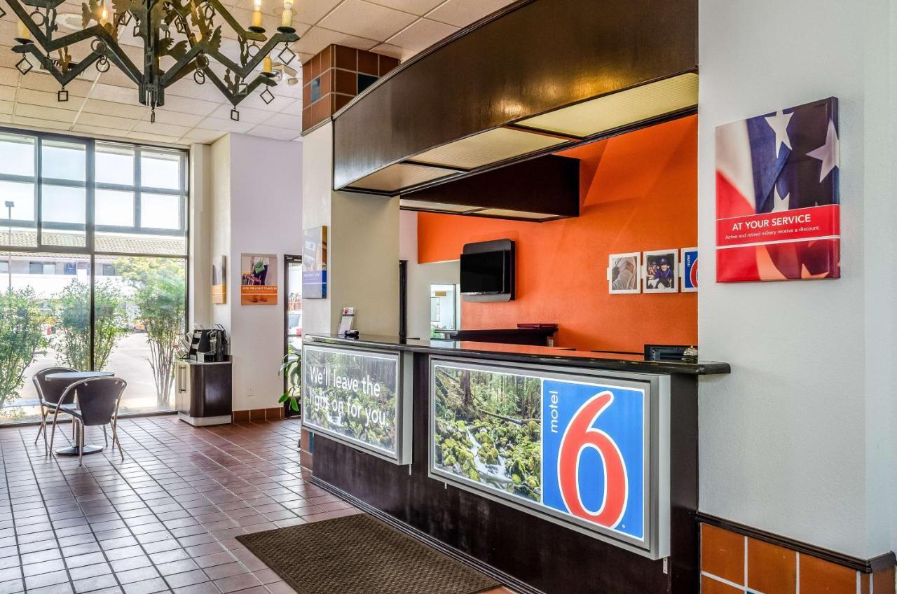 Motel 6 Oakdale, Ca Екстериор снимка