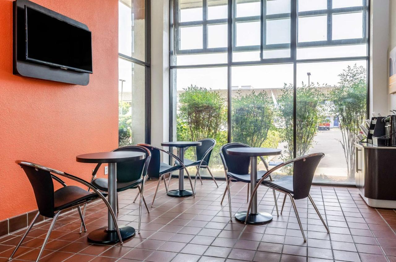 Motel 6 Oakdale, Ca Екстериор снимка