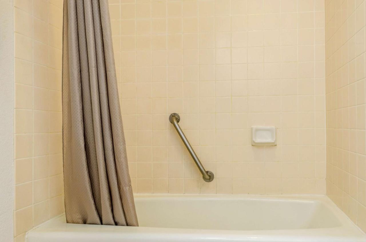 Motel 6 Oakdale, Ca Екстериор снимка