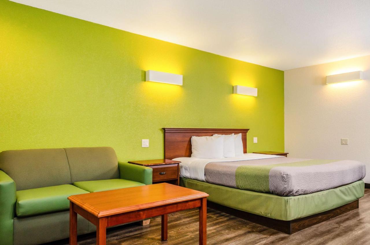 Motel 6 Oakdale, Ca Екстериор снимка