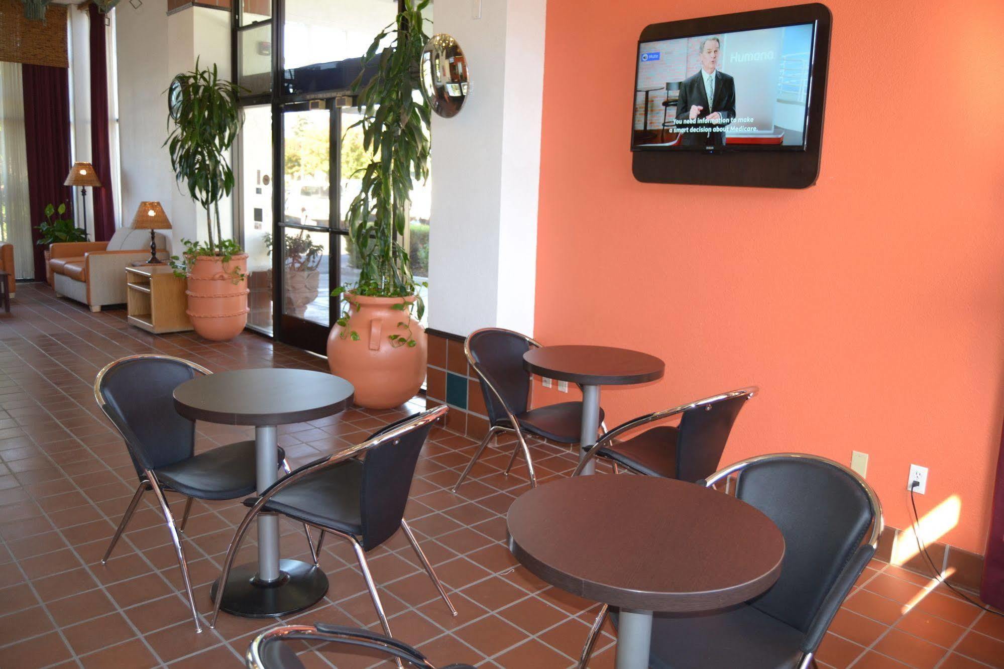 Motel 6 Oakdale, Ca Екстериор снимка