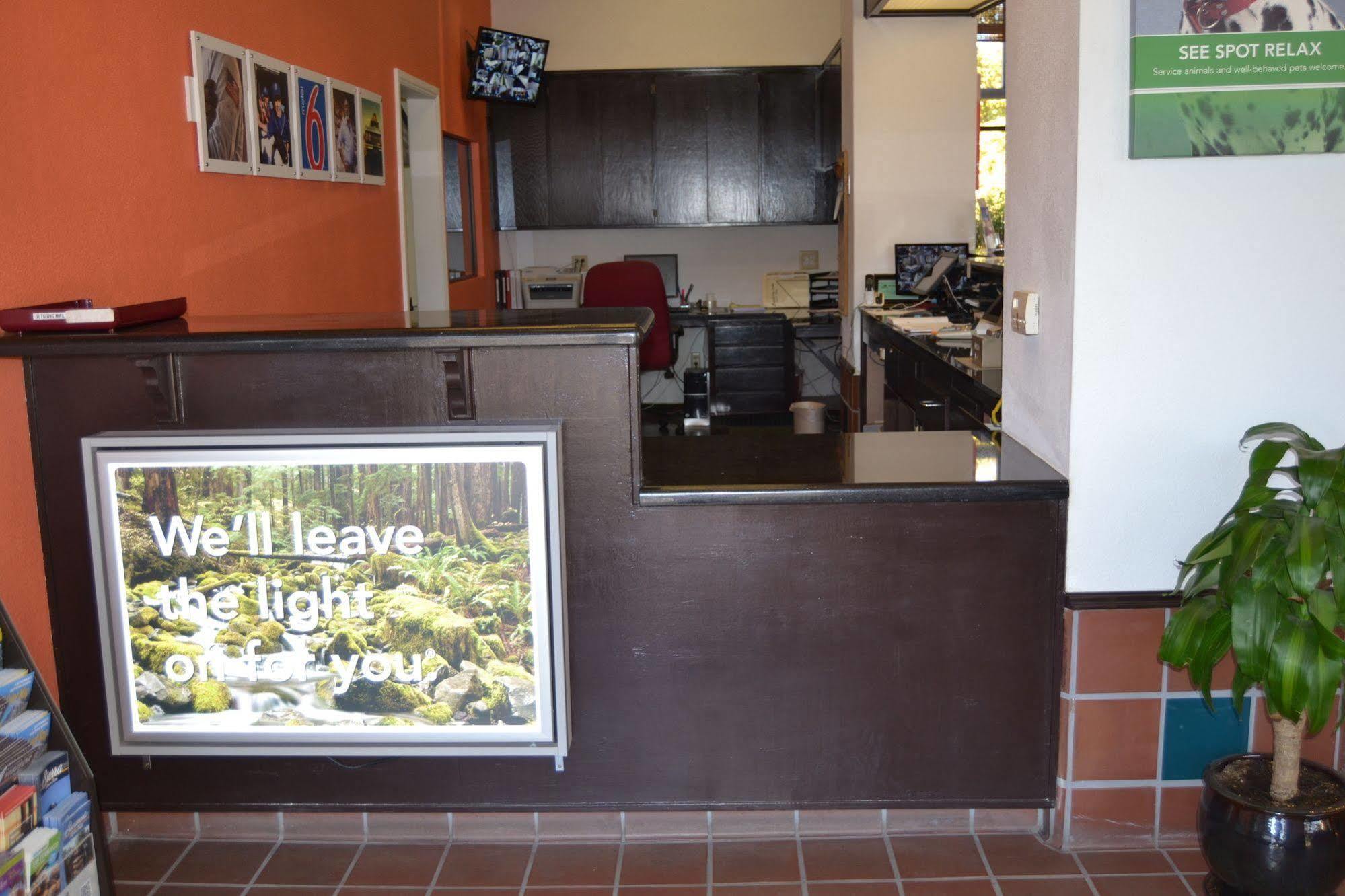 Motel 6 Oakdale, Ca Екстериор снимка