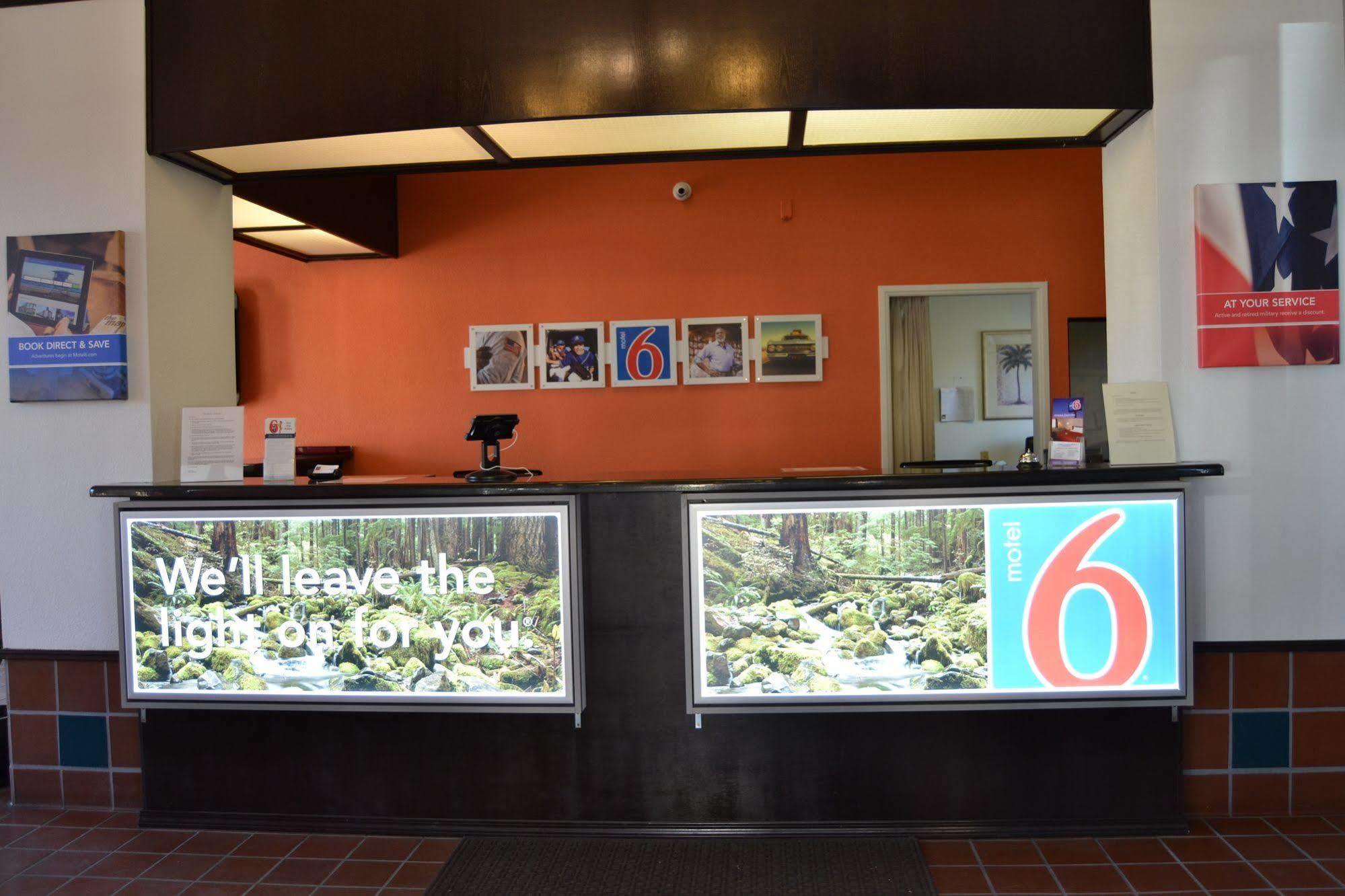 Motel 6 Oakdale, Ca Екстериор снимка